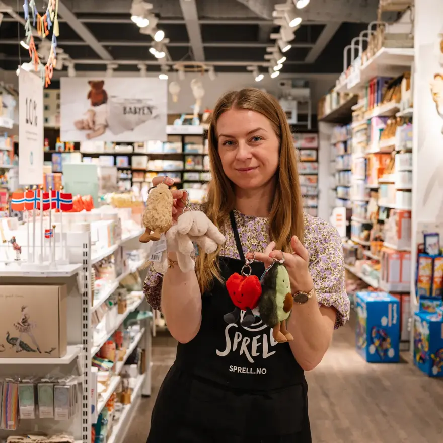 dame holder skolesaker