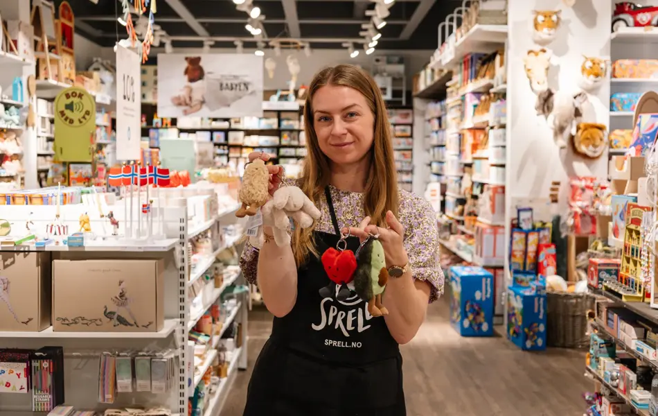 dame holder skolesaker