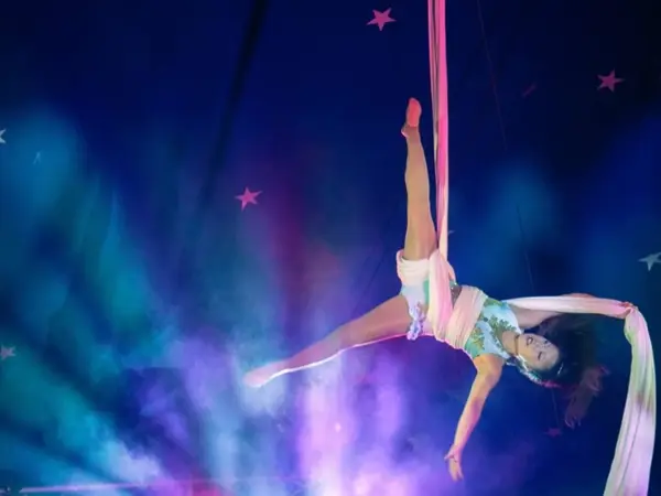 dame i tau på cirkus agora