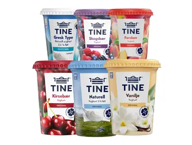 Utvalg av yoghurt fra Tine i ulike smaker.
