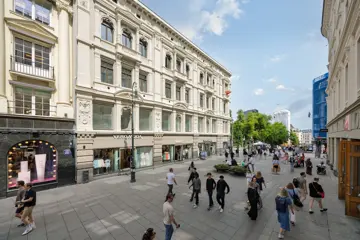 Stortorvet 2 sett fra Karl Johans gate