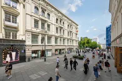 Stortorvet 2 sett fra Karl Johans gate