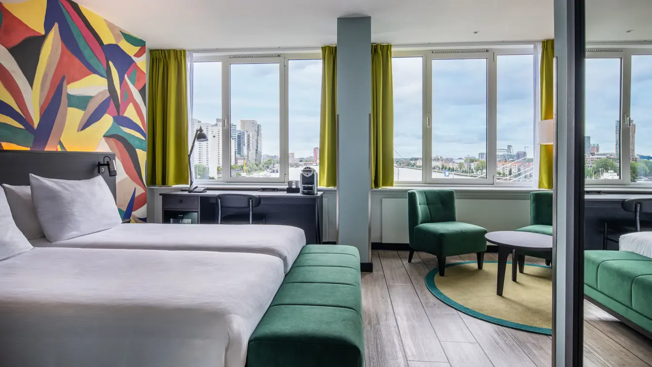 ThonHotelRotterdamSuperiorRoomRiverView