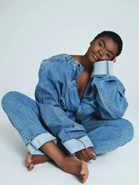 Carlings modeller med denim