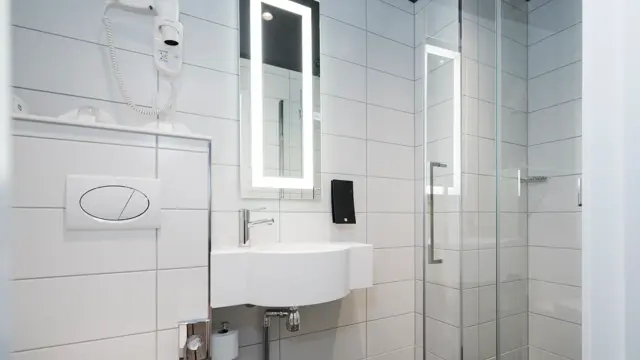 vask, dusj og toalett på Thon Hotel Spectrum i Oslo sentrum