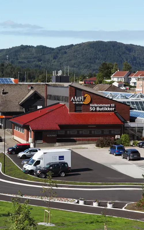 AMFI Knarvik fasade, sett fra sykehjemmet i nærheten