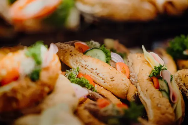 påsmurte baguetter fra Råde Bakeri