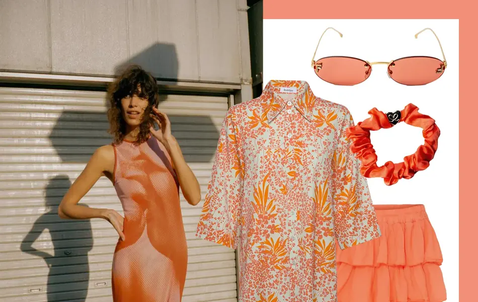 Kollasje med modellebilde av dame i batikkmønstret kjole og produktbilder av solbriller, hårstrikk, kaftan, skjørt, bukse, topp, hatt og veske i ferskenfargede toner.