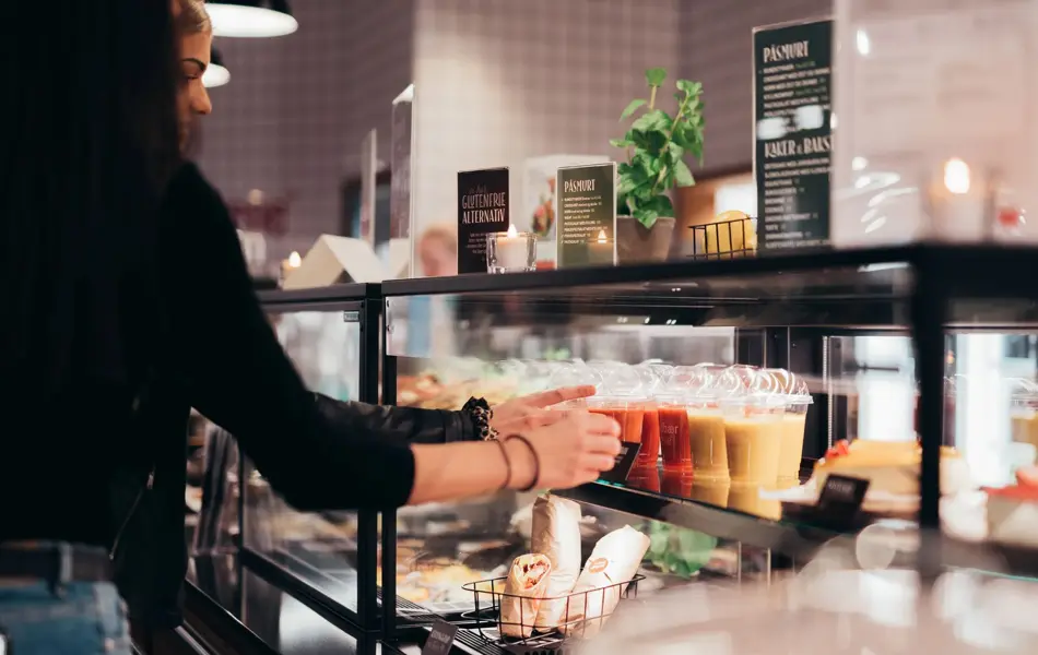 Utstilling av mat på Jordbærpikene