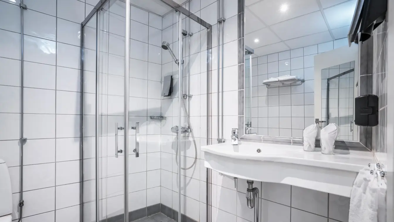 Thon_Hotel_Lillestrom_Bad_Standard_Room