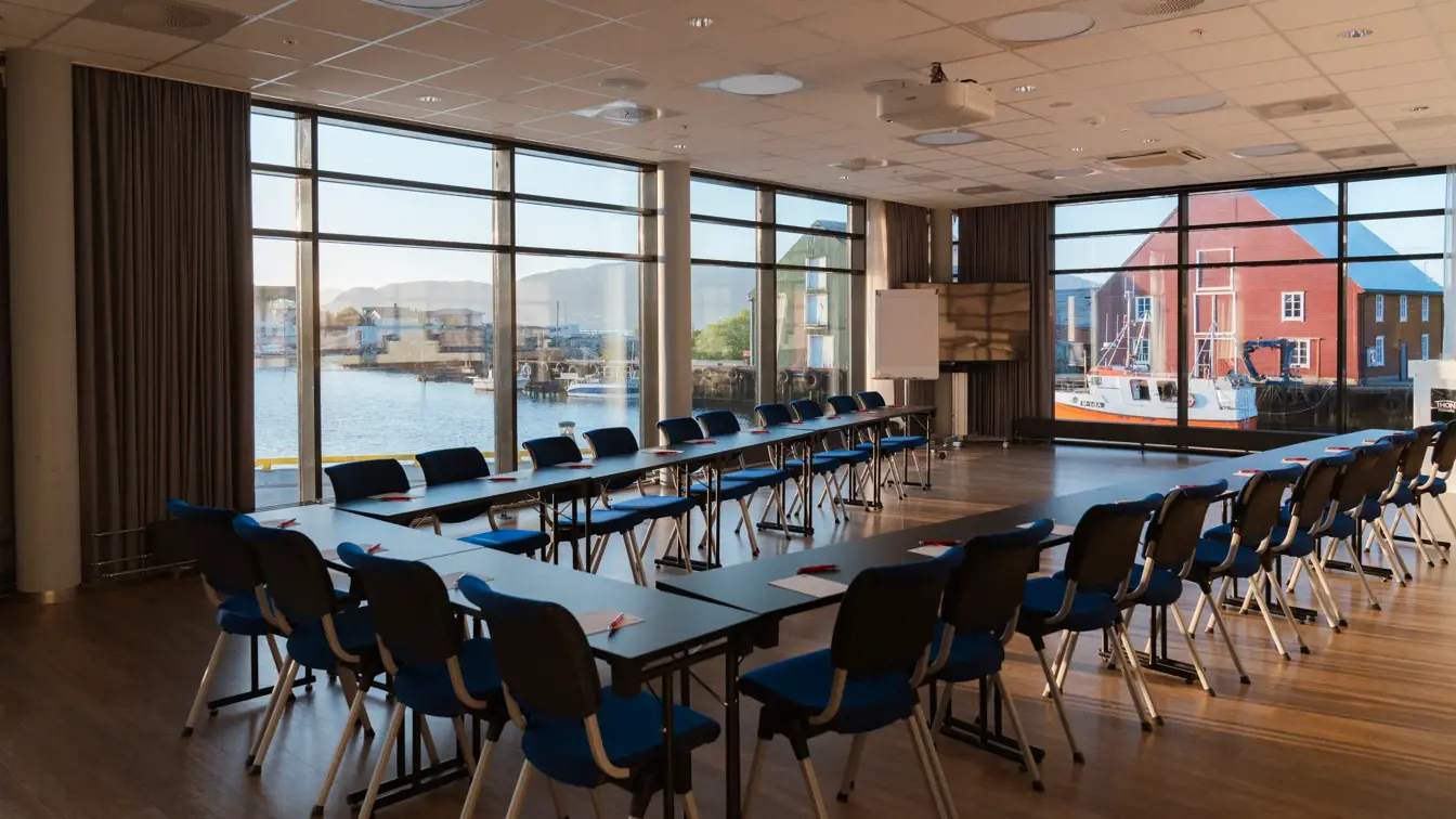 Thon_Hotel_Fosnavag_Konferanse_Rederrommet
