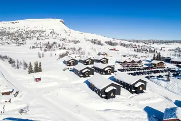 Oversiktsbilde over fritidsboligene på Skitorget på Skeikampen