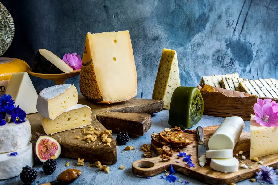 Produktbilde av ulike typer ost