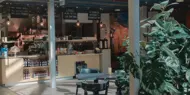 Thon Senter Pyramiden, kafé inne på senteret.