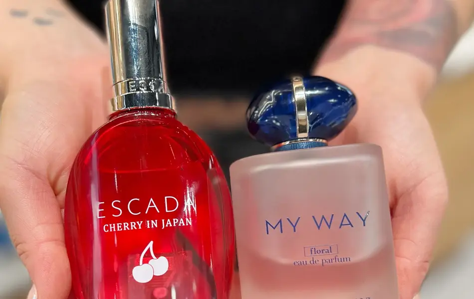 To hender holder parfymene Escada og My way