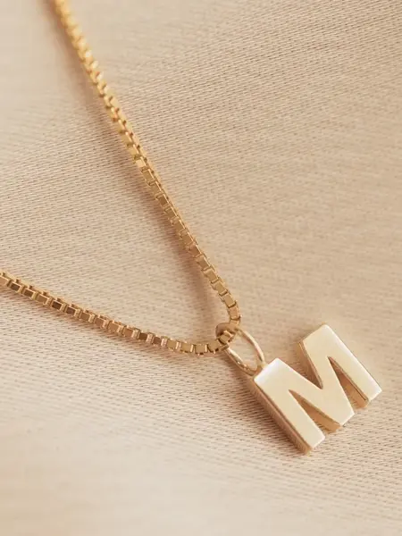 love smykke bjørklund.jpg