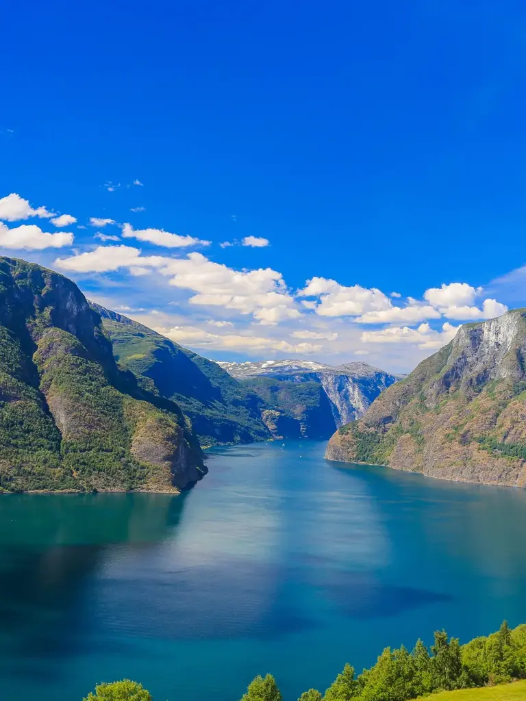 Utsikt over Aurlandsfjorden i Bergen