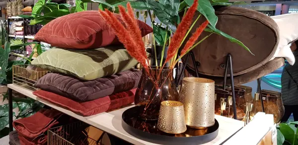 Puter, lysfat og lyslykter i høstens farger