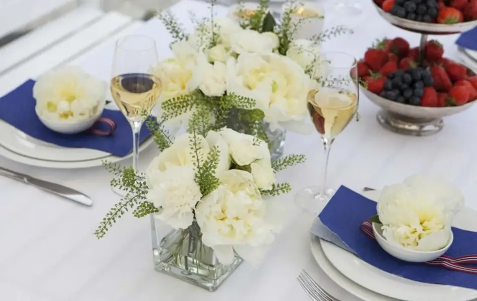 Pyntet bord til 17. mai