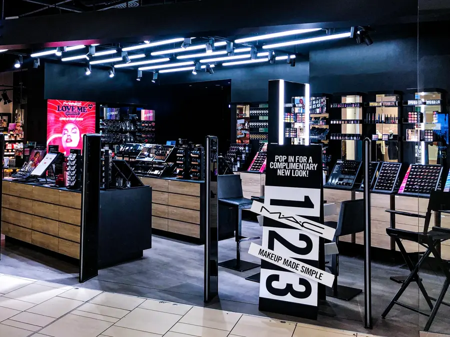 Butikkfasade til MAC på Sandvika Storsenter