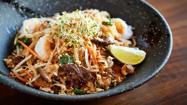 pad thai combo fra sumo