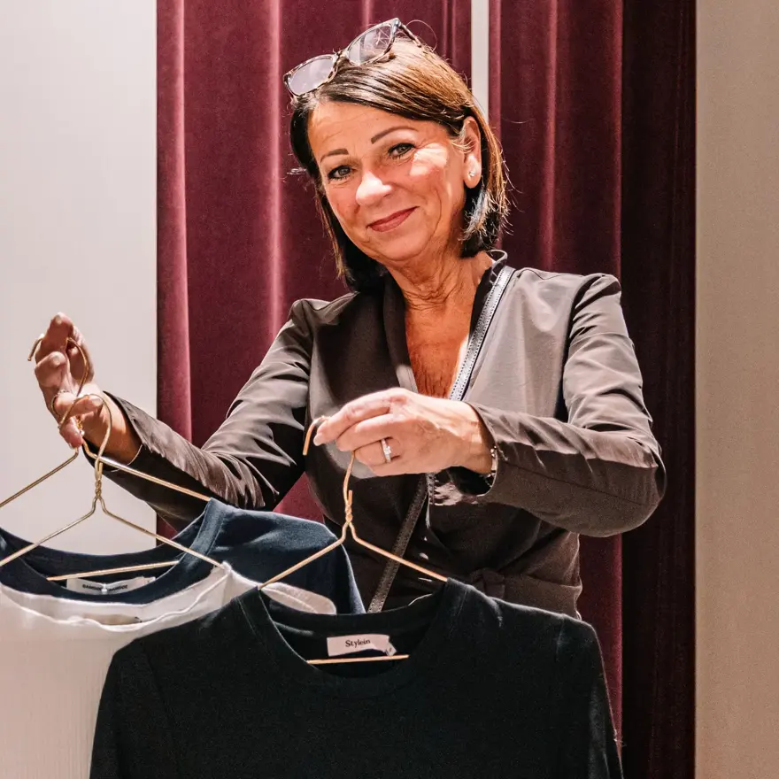 Personal Shopper Siv holder klær
