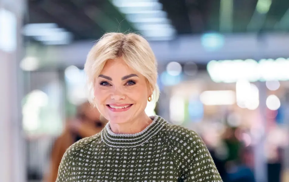 Peronal shopper Marianne Stene med grønn islender