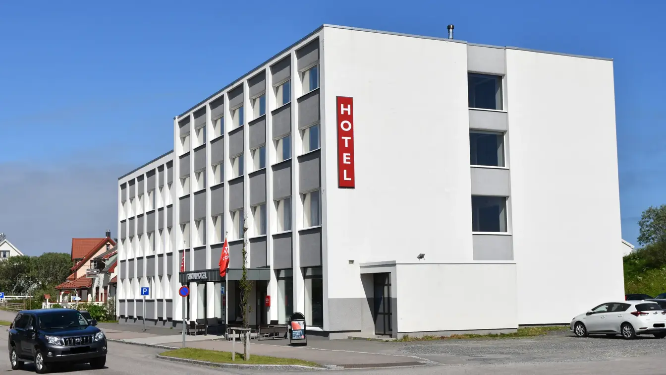 Thon_Hotel_Andrikken_Fasade_Sommer