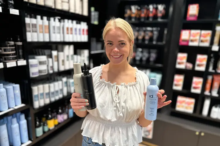 Er du opptatt av å ta miljøbevisste valg og ønsker at hårproduktene dine skal være "grønnere" og mer bærekraftige? 🌍🌱 Da har vi gode nyheter for deg!