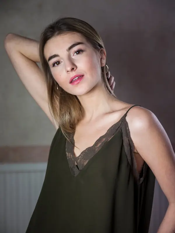 2025-10-22_vinterens_mote_til_dame_blonder1_3.4