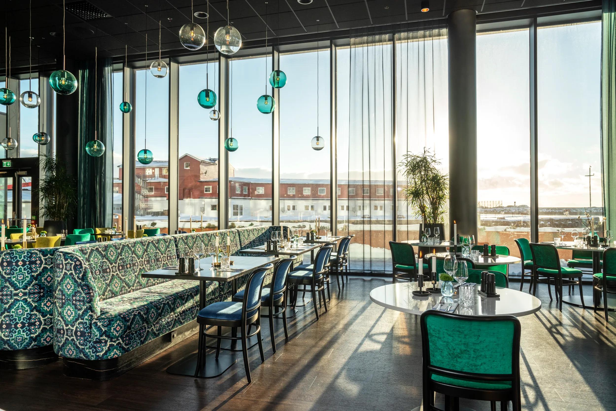 Thon_Hotel_Svolvar_Brasseriet_Bar