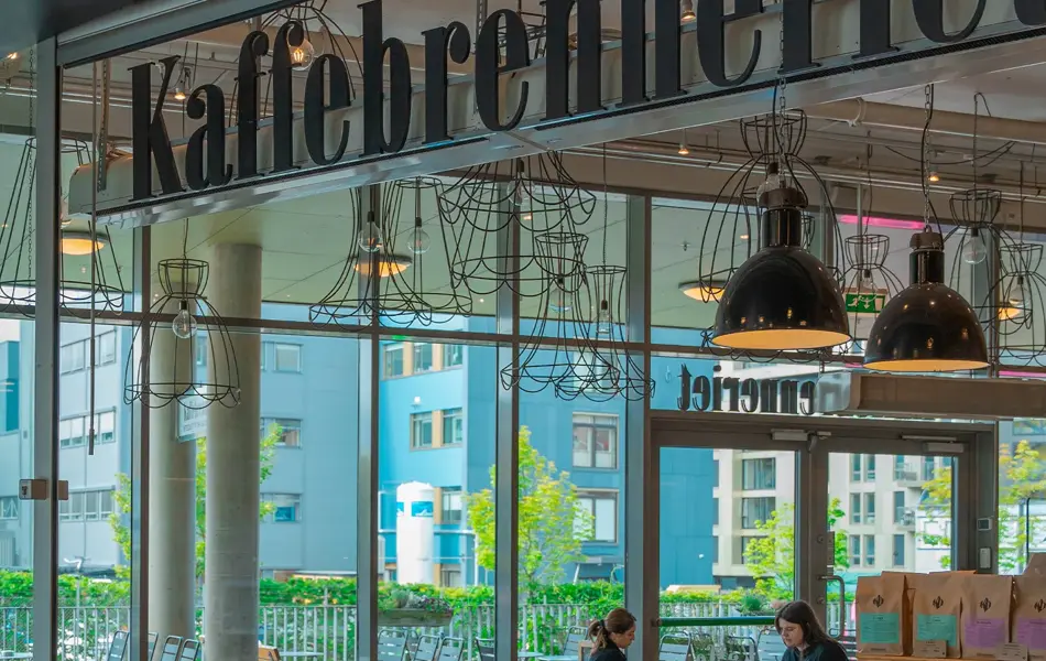 Utenfor lokalet til Kaffebrenneriet